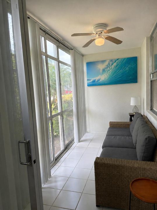 3_Lanai_overlooks_gardens