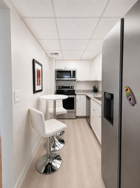 4_Kitchen_has_all_SS_appliances