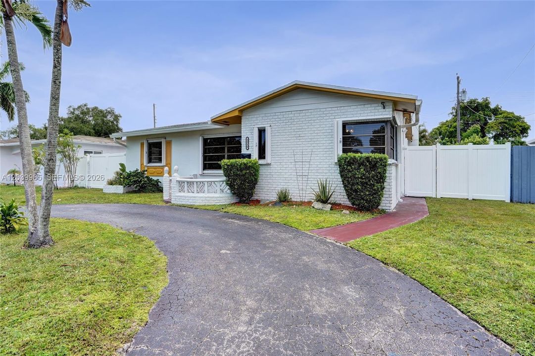 En Venta: $530,000 (3 camas, 2 baños, 1639 Pies cuadrados)