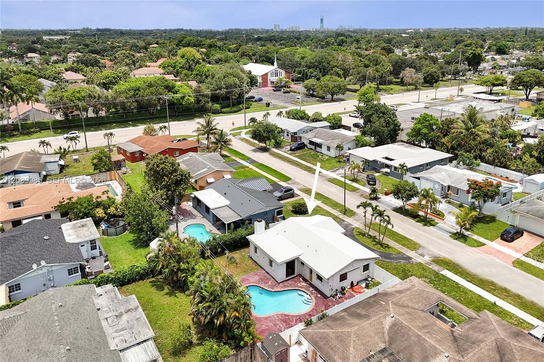 En Venta: $530,000 (3 camas, 2 baños, 1639 Pies cuadrados)