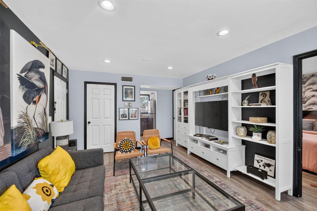 Living looking to kitchen