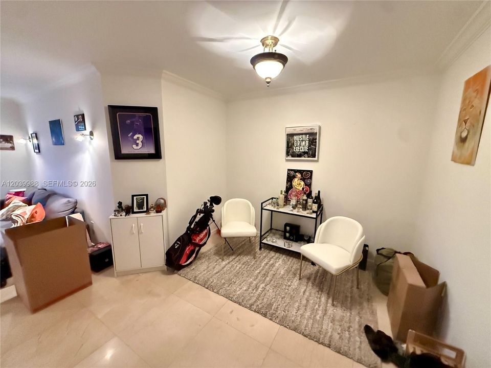 В аренду: $2,195 (1 спален, 1 ванн, 730 Квадратных фут)