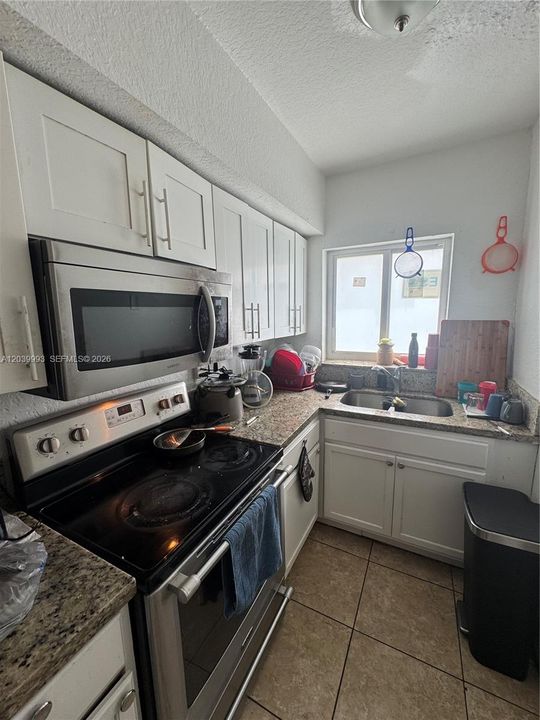 En Renta: $2,800 (4 camas, 3 baños, 1660 Pies cuadrados)