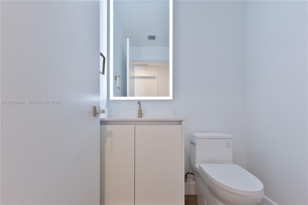 For Rent: $23,000 (4 beds, 5 baths, 3189 Square Feet)