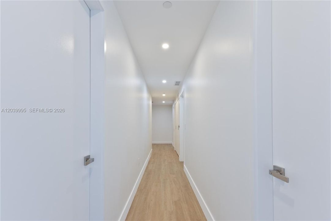 For Rent: $23,000 (4 beds, 5 baths, 3189 Square Feet)