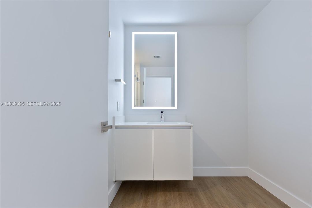 For Rent: $23,000 (4 beds, 5 baths, 3189 Square Feet)