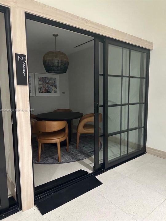 В аренду: $2,950 (1 спален, 1 ванн, 526 Квадратных фут)