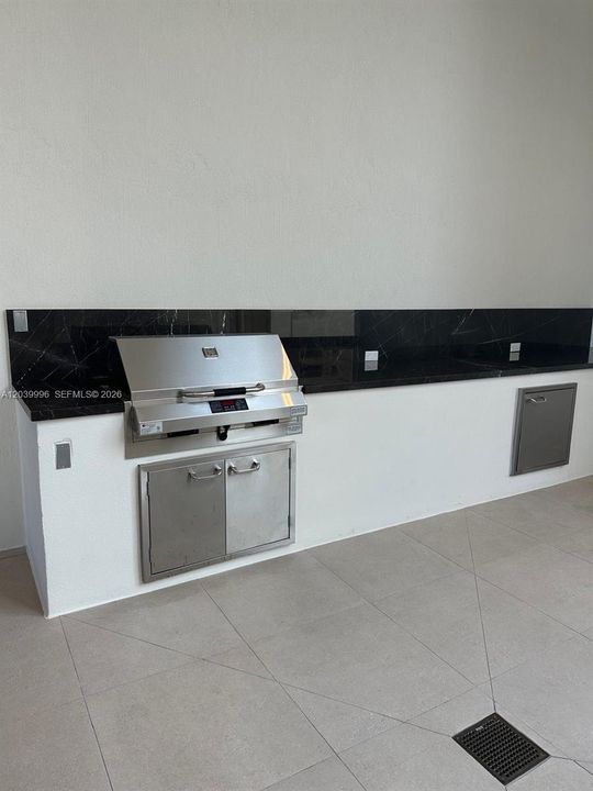 В аренду: $2,950 (1 спален, 1 ванн, 526 Квадратных фут)
