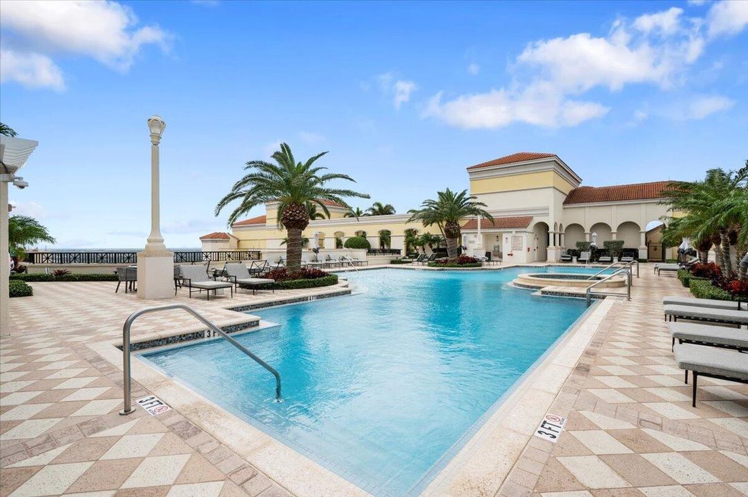 rooftop resort pool