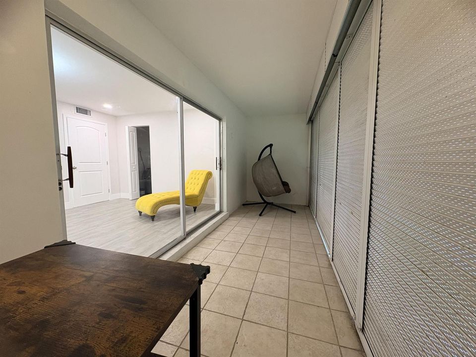 Patiolookingintobedroom