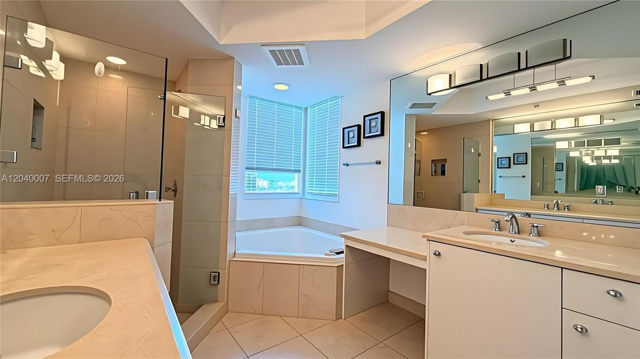В аренду: $4,800 (2 спален, 3 ванн, 1544 Квадратных фут)
