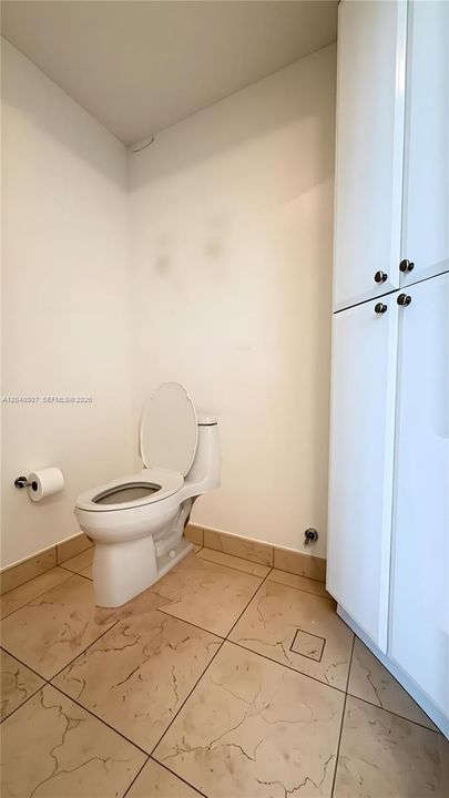 В аренду: $4,800 (2 спален, 3 ванн, 1544 Квадратных фут)
