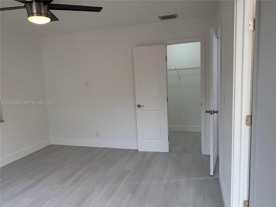 В аренду: $2,700 (2 спален, 1 ванн, 1164 Квадратных фут)