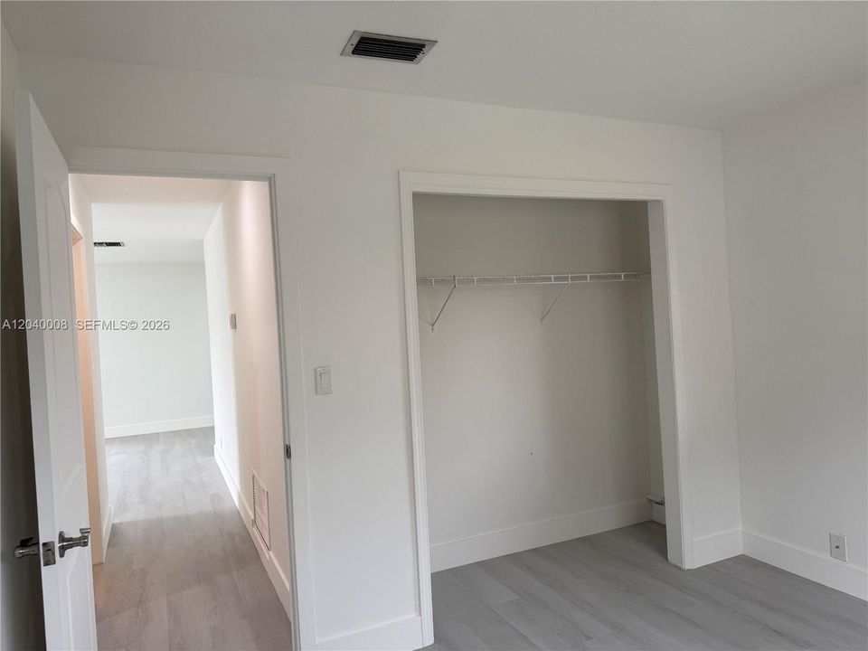 В аренду: $2,700 (2 спален, 1 ванн, 1164 Квадратных фут)