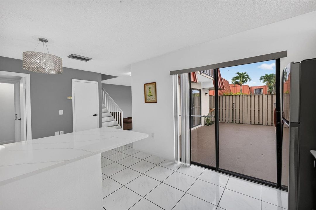 21-web-or-mls-5D1A0842