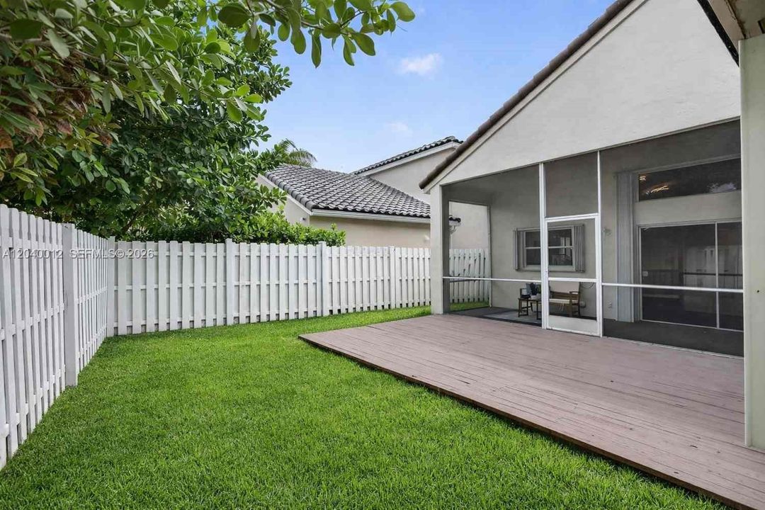 En Venta: $695,000 (3 camas, 2 baños, 1532 Pies cuadrados)