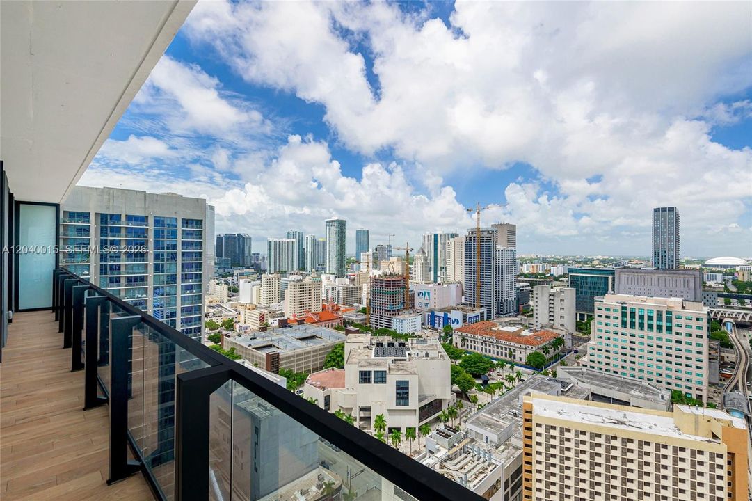 For Rent: $6,900 (3 beds, 3 baths, 2301 Square Feet)