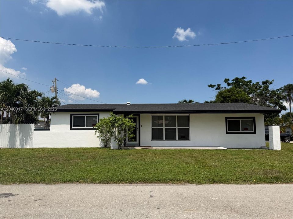 En Venta: $499,000 (3 camas, 2 baños, 1350 Pies cuadrados)