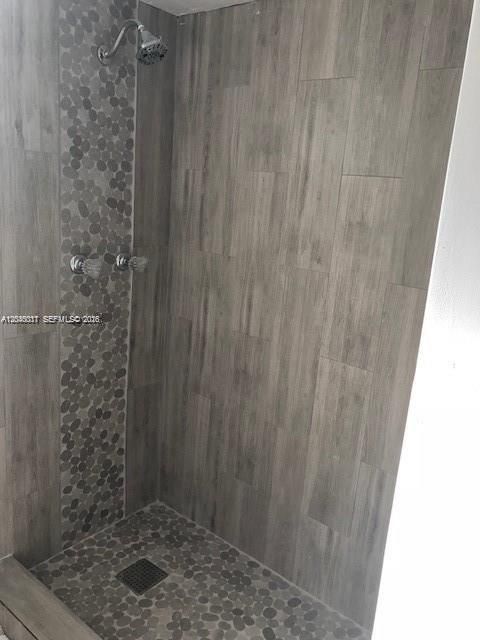 En Venta: $499,000 (3 camas, 2 baños, 1350 Pies cuadrados)