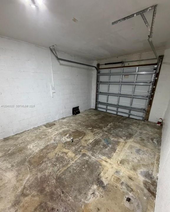 For Rent: $2,550 (3 beds, 2 baths, 1427 Square Feet)