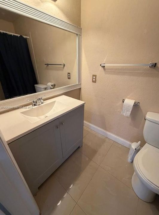 For Rent: $2,550 (3 beds, 2 baths, 1427 Square Feet)