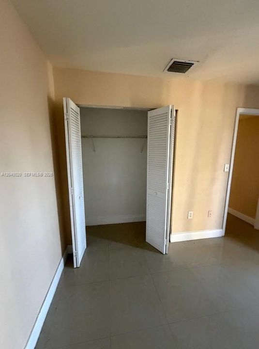 For Rent: $2,550 (3 beds, 2 baths, 1427 Square Feet)