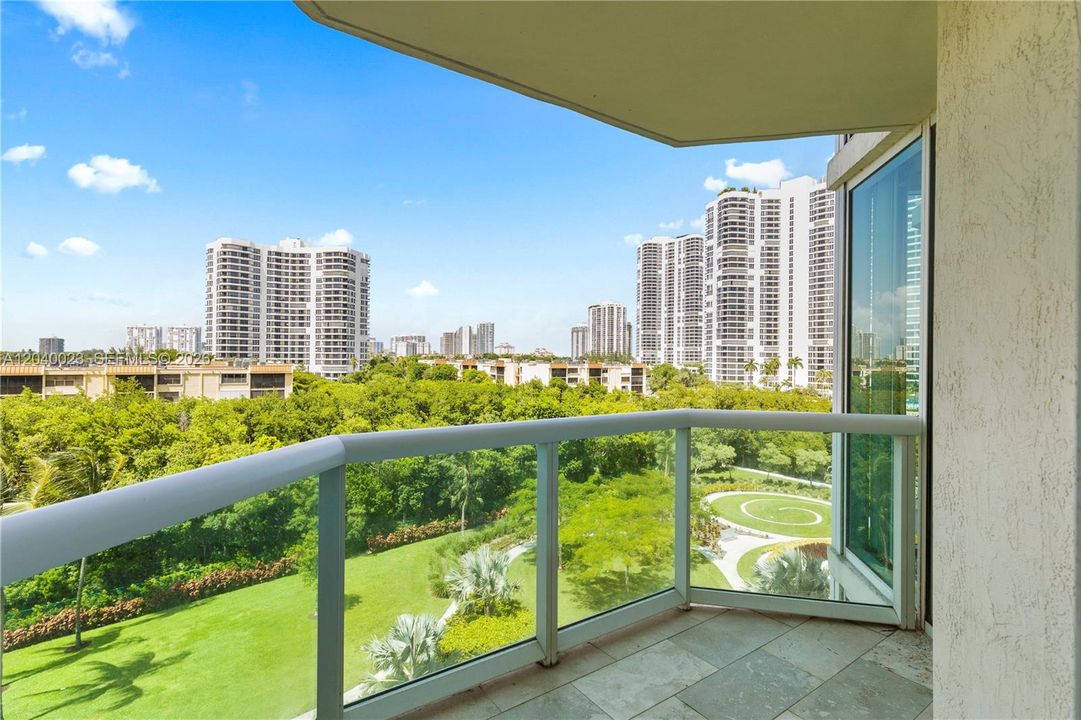 На продажу: $545,000 (2 спален, 2 ванн, 1610 Квадратных фут)