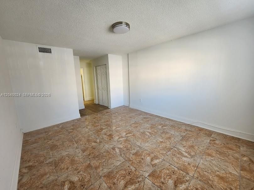 For Rent: $2,500 (3 beds, 2 baths, 1328 Square Feet)