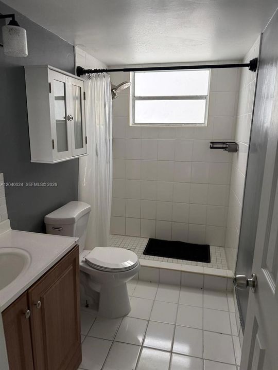 For Rent: $2,500 (3 beds, 2 baths, 1328 Square Feet)
