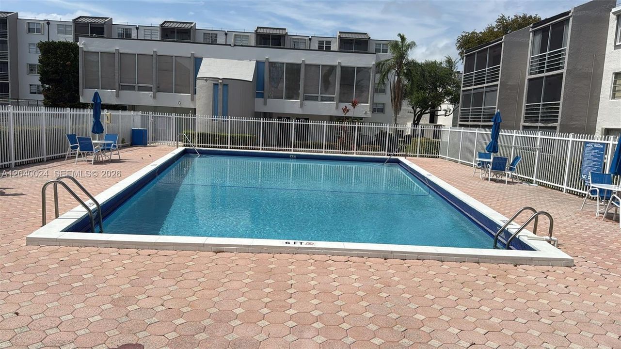 For Rent: $2,500 (3 beds, 2 baths, 1328 Square Feet)