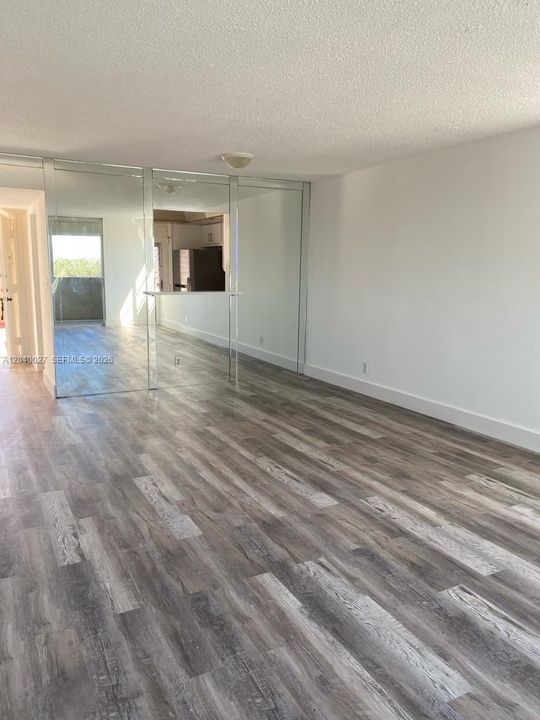 For Sale: $219,000 (2 beds, 2 baths, 1260 Square Feet)
