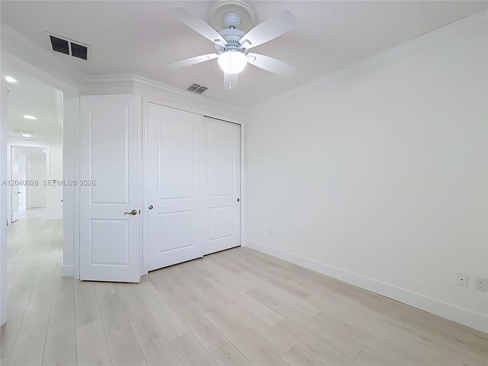 En Venta: $649,900 (4 camas, 2 baños, 1839 Pies cuadrados)