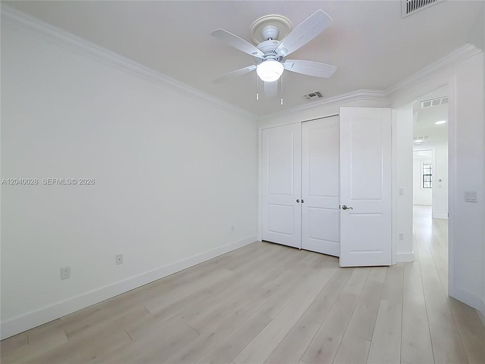 En Venta: $649,900 (4 camas, 2 baños, 1839 Pies cuadrados)