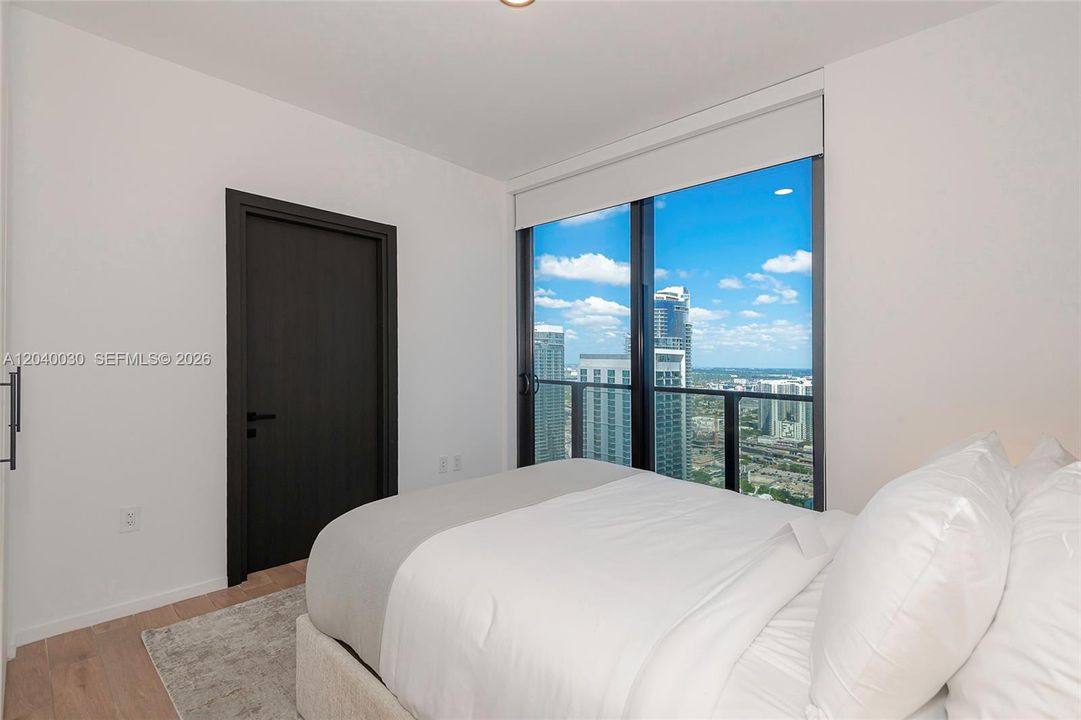 For Rent: $7,500 (3 beds, 3 baths, 1150 Square Feet)