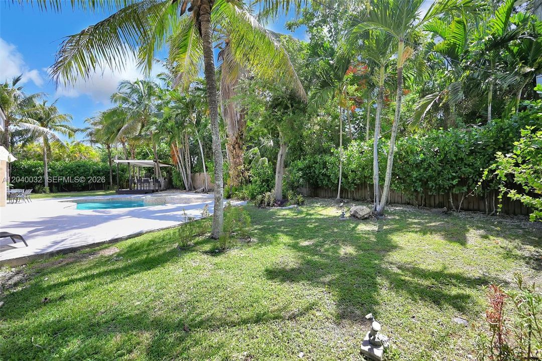 For Sale: $1,199,000 (3 beds, 2 baths, 2335 Square Feet)