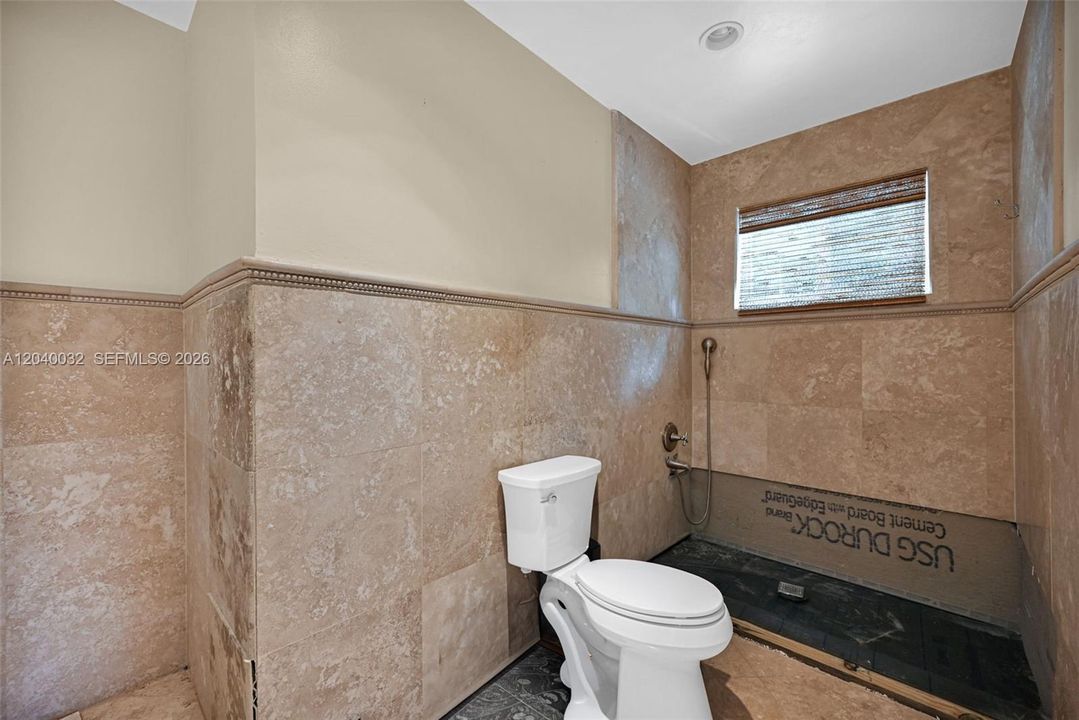 For Sale: $1,199,000 (3 beds, 2 baths, 2335 Square Feet)