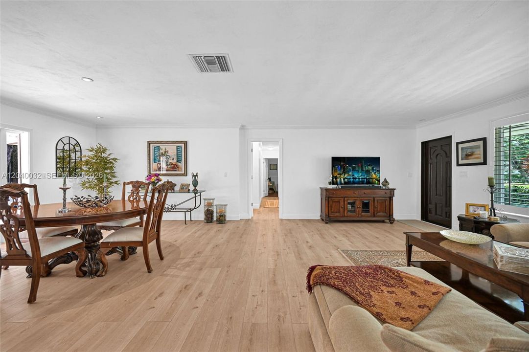 For Sale: $1,199,000 (3 beds, 2 baths, 2335 Square Feet)