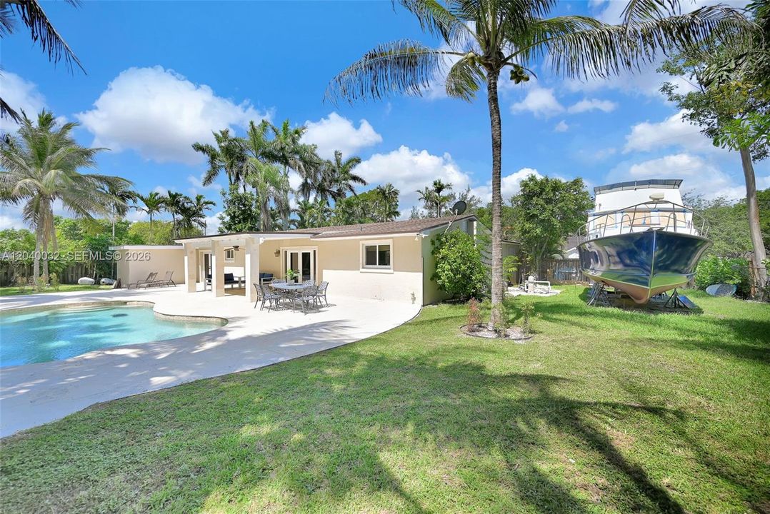 For Sale: $1,199,000 (3 beds, 2 baths, 2335 Square Feet)