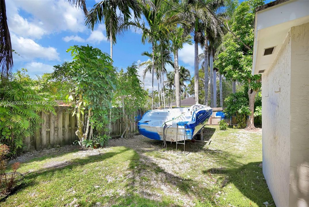 For Sale: $1,199,000 (3 beds, 2 baths, 2335 Square Feet)