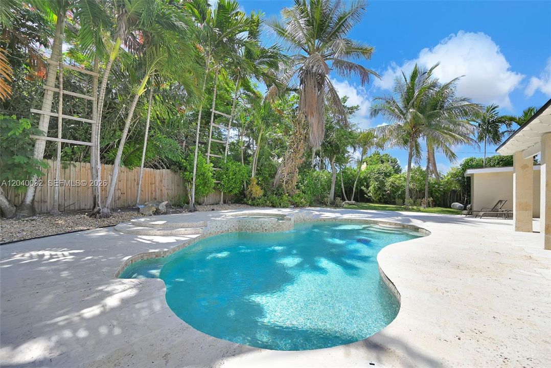 For Sale: $1,199,000 (3 beds, 2 baths, 2335 Square Feet)