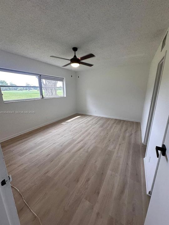 En Venta: $90,000 (2 camas, 2 baños, 930 Pies cuadrados)