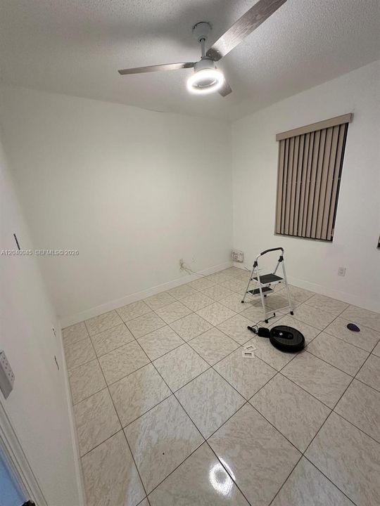 For Rent: $2,000 (2 beds, 2 baths, 1046 Square Feet)