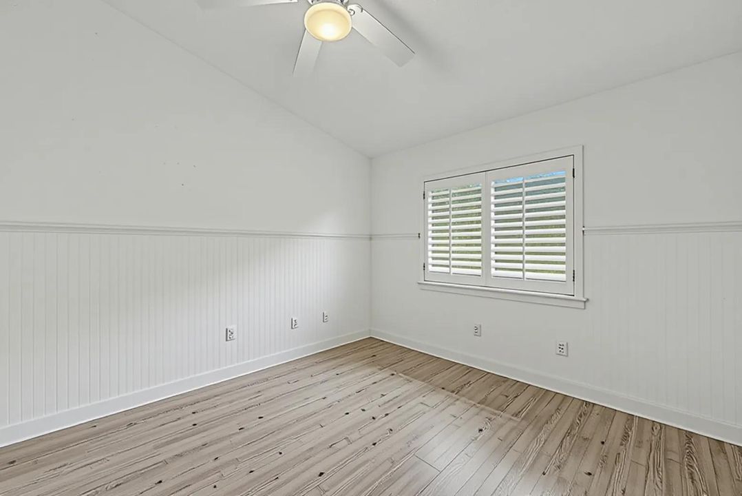 3268 lakeshore bedroom 2 empty