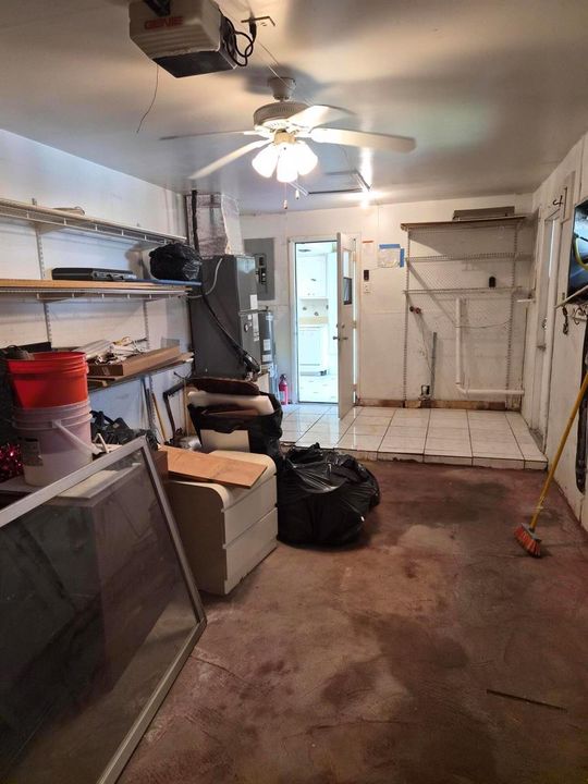 Garage 1