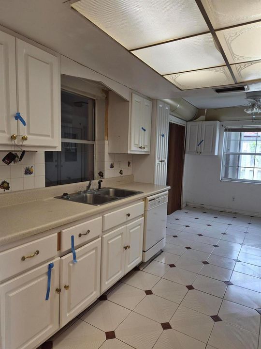 Kitchen 1
