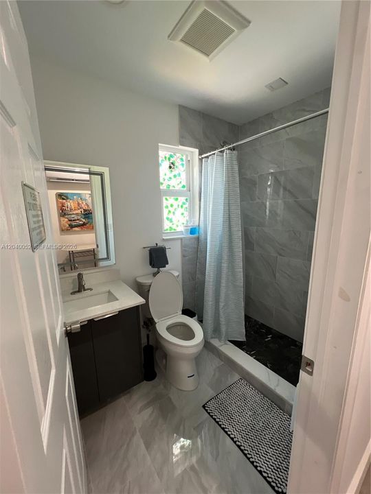 For Rent: $7,000 (5 beds, 3 baths, 2294 Square Feet)