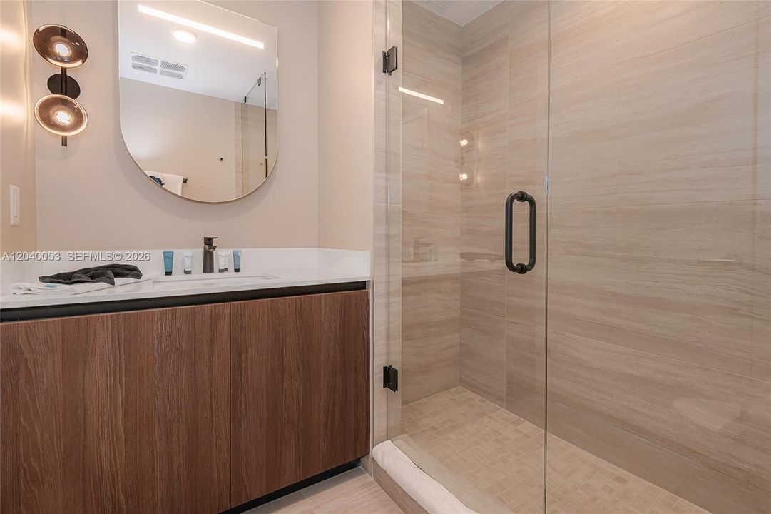 For Rent: $6,500 (2 beds, 2 baths, 698 Square Feet)