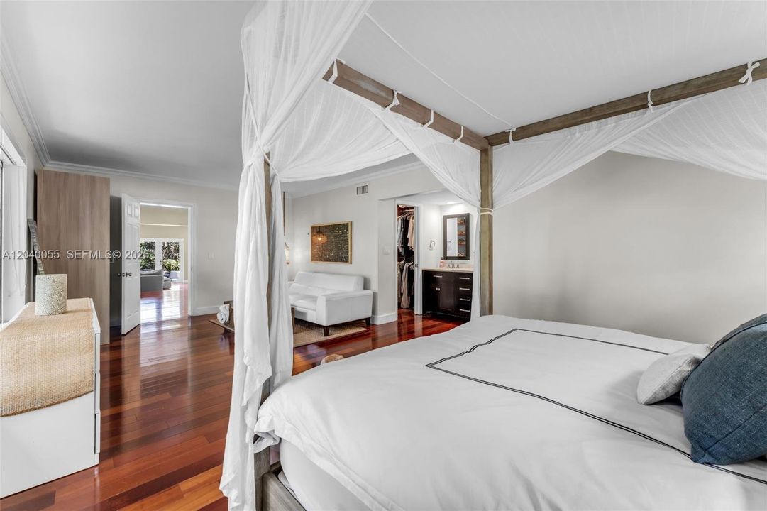 En Venta: $3,150,000 (5 camas, 4 baños, 3682 Pies cuadrados)