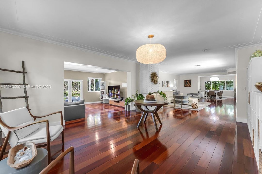 En Venta: $3,150,000 (5 camas, 4 baños, 3682 Pies cuadrados)