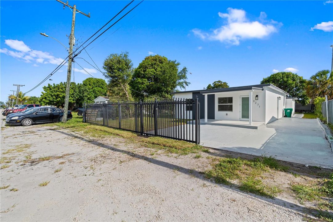 En Venta: $625,000 (5 camas, 3 baños, 0 Pies cuadrados)
